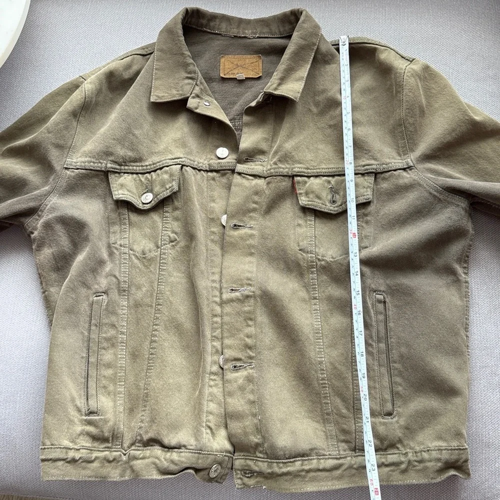 Vintage 80s Levi’s 70506-0250 Olive Green Denim Trucker Jacket Made in Europe